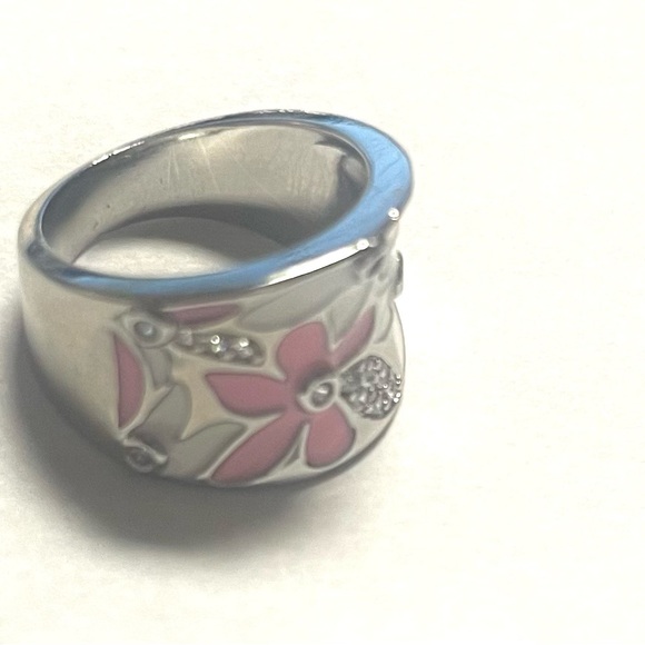 Beautiful Pink Floral Ring - Picture 6 of 8